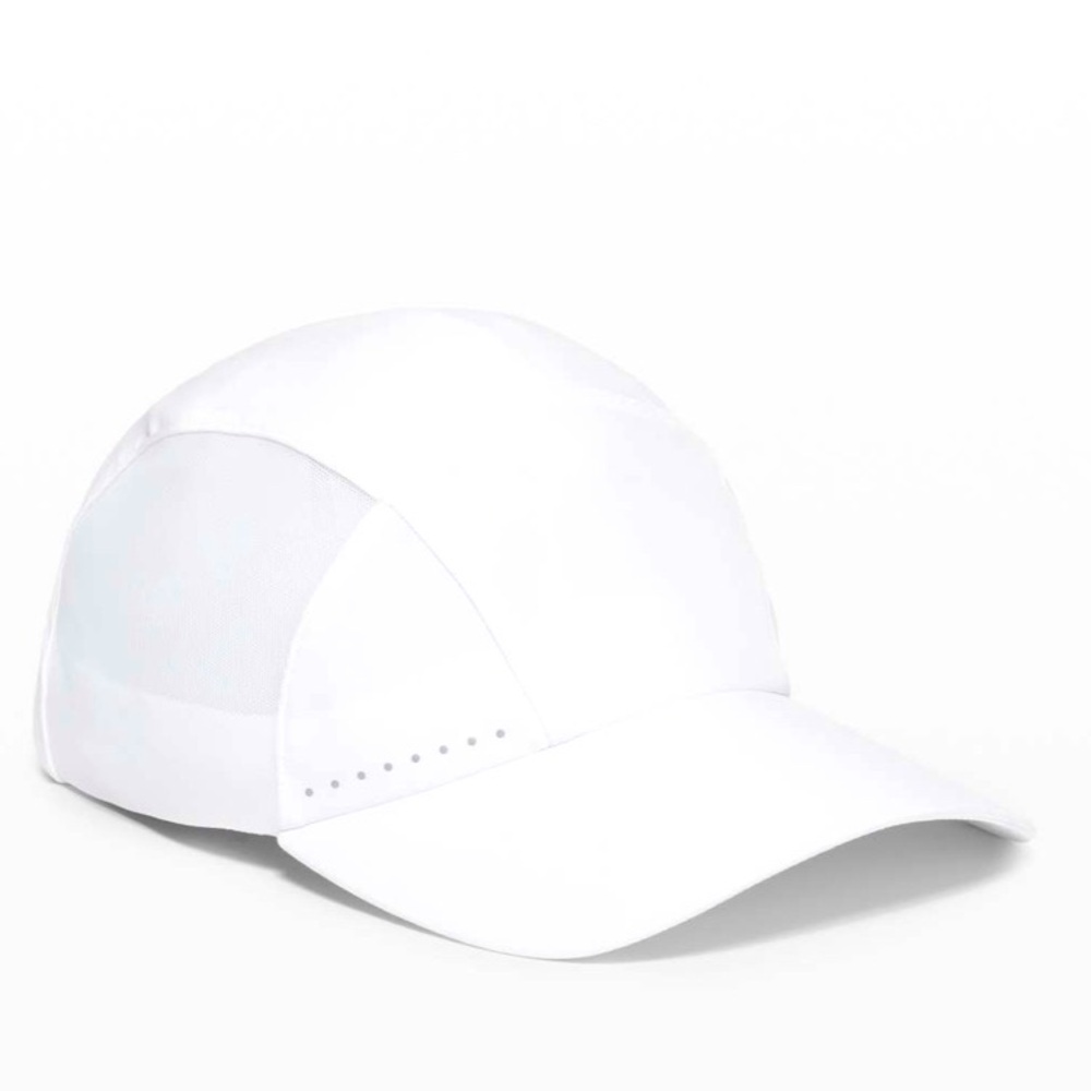 Fast And Free Women’s Run Hat Elite. New With Tags. Discontinued Style.